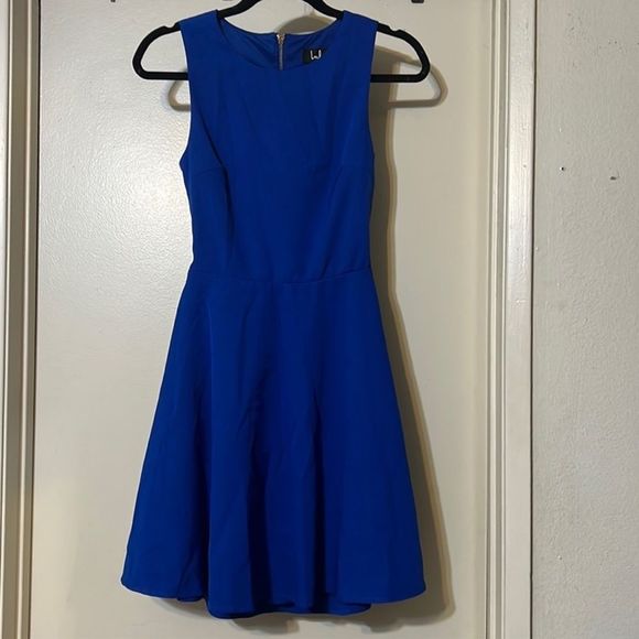 Lulus Dresses & Skirts - Lulu’s A line dress, back cut out